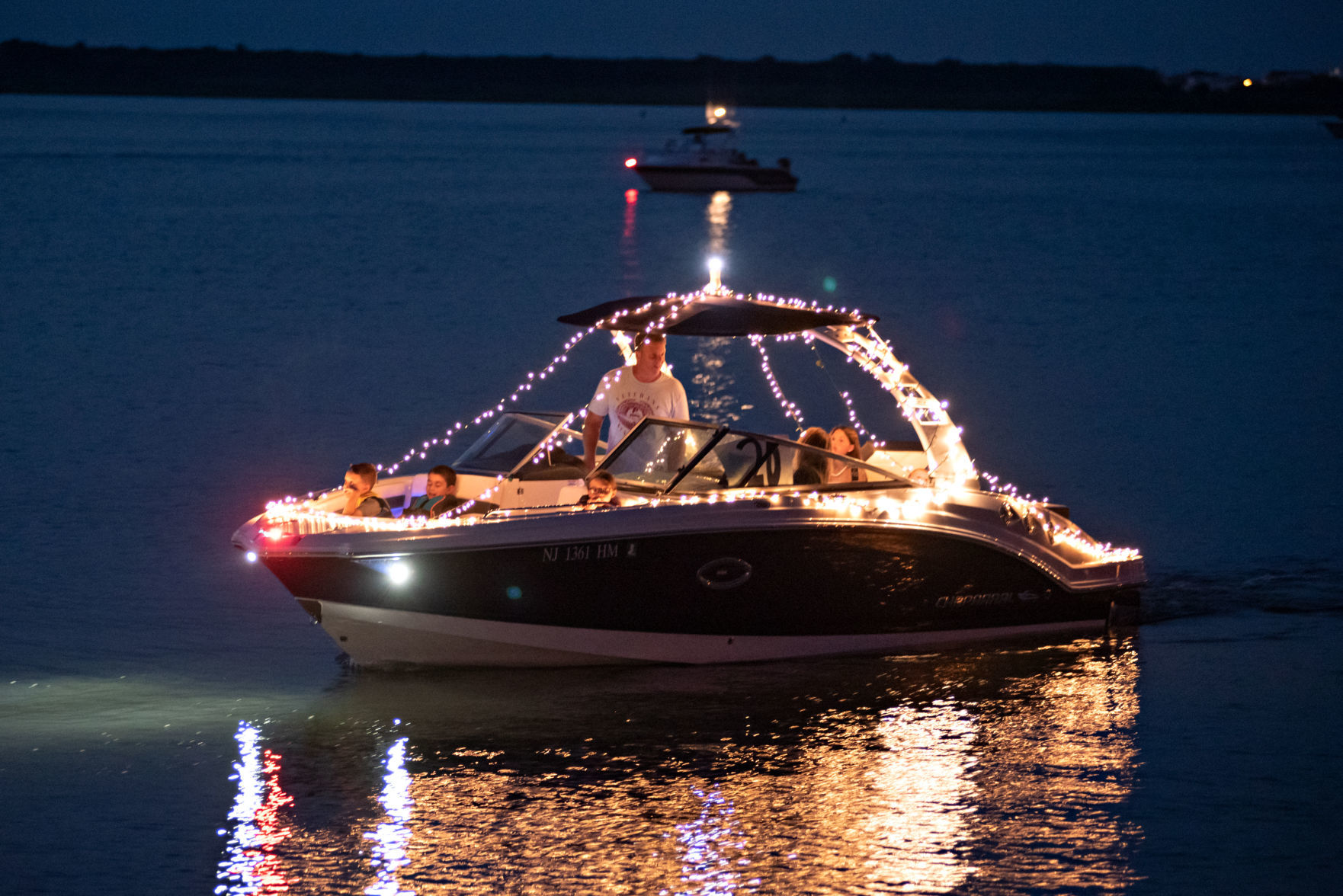 071919_nws_wildwoodxmasinjuly